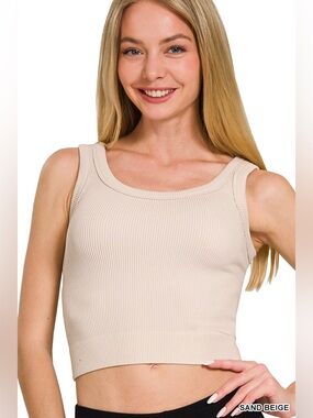 Zenana SEAMLESS RIBBED CROPPED SCOOP NECK TANK TOP